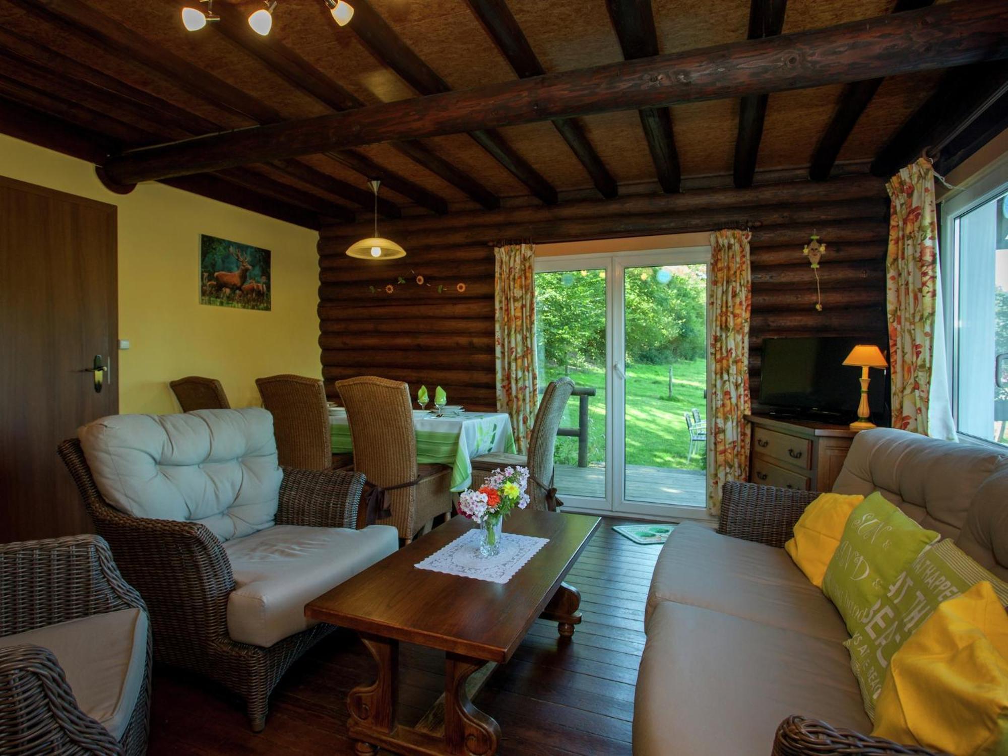 Open Wooden Chalet Built Against A Hill Francorchamps Eksteriør bilde